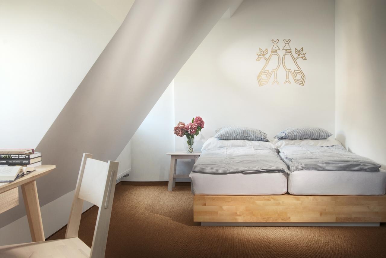 Kastiel Cicmany Hotel Bagian luar foto